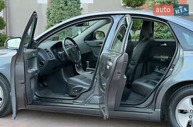 Седан Volvo S40 2011 в 
