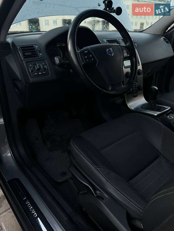 Седан Volvo S40 2006 в Киеве