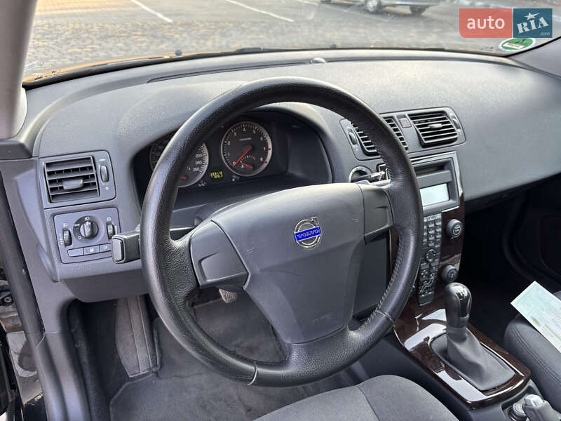 Седан Volvo S40 2006 в Луцке фото 10 Седан Volvo S40 2006 в Луцке