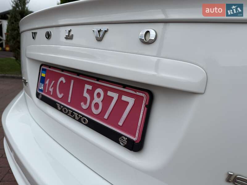 Седан Volvo S40 2010 в Стрые