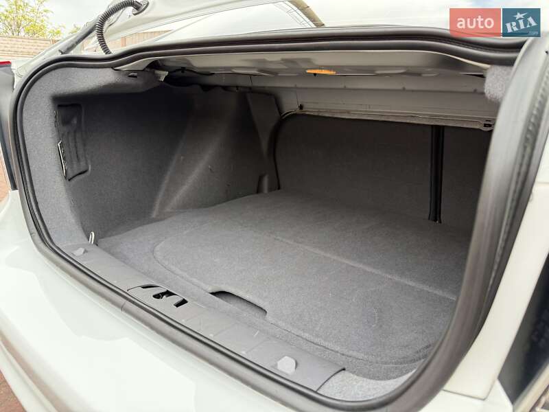 Седан Volvo S40 2010 в Стрые