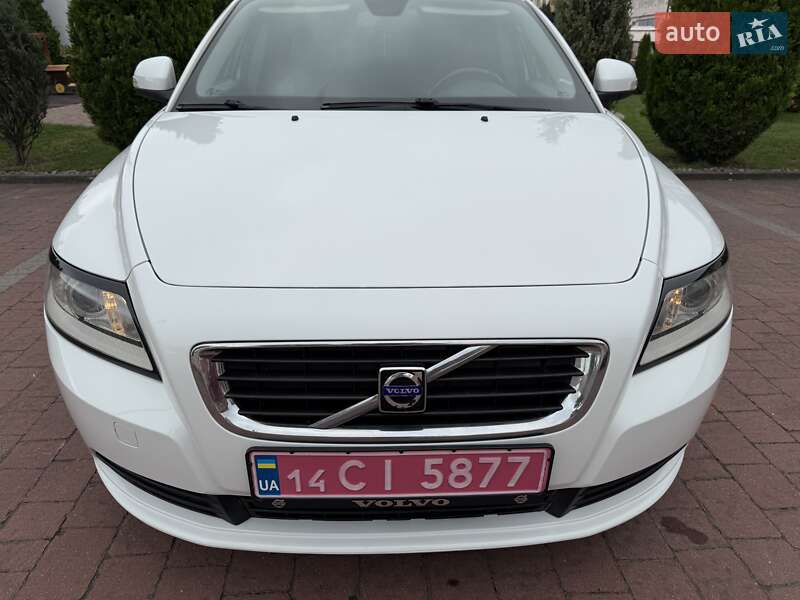 Седан Volvo S40 2010 в Стрые