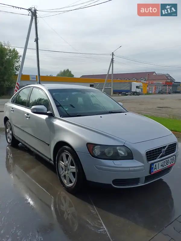 Volvo S40