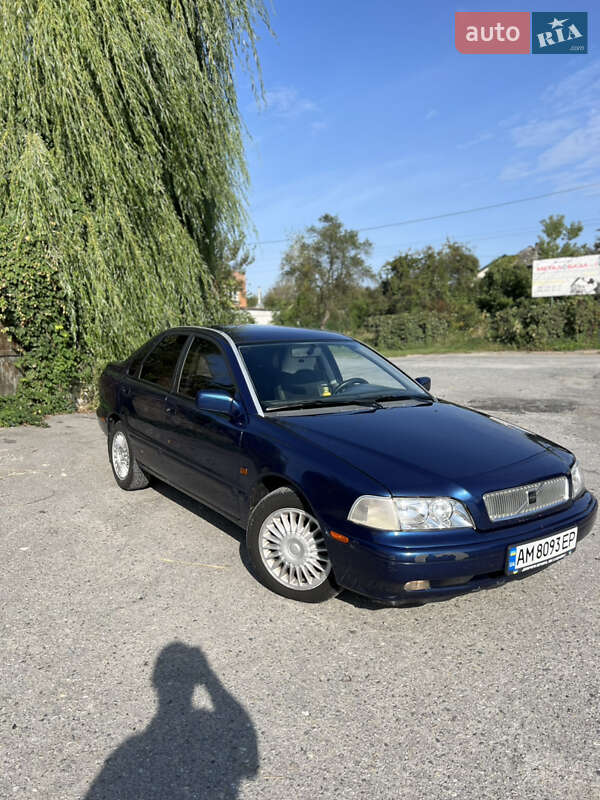 Седан Volvo S40 1997 в Звягеле фото 3 Седан Volvo S40 1997 в Звягеле