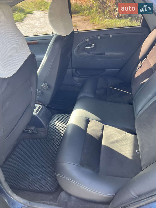 Седан Volvo S40 1997 в Звягеле фото 13 Седан Volvo S40 1997 в Звягеле