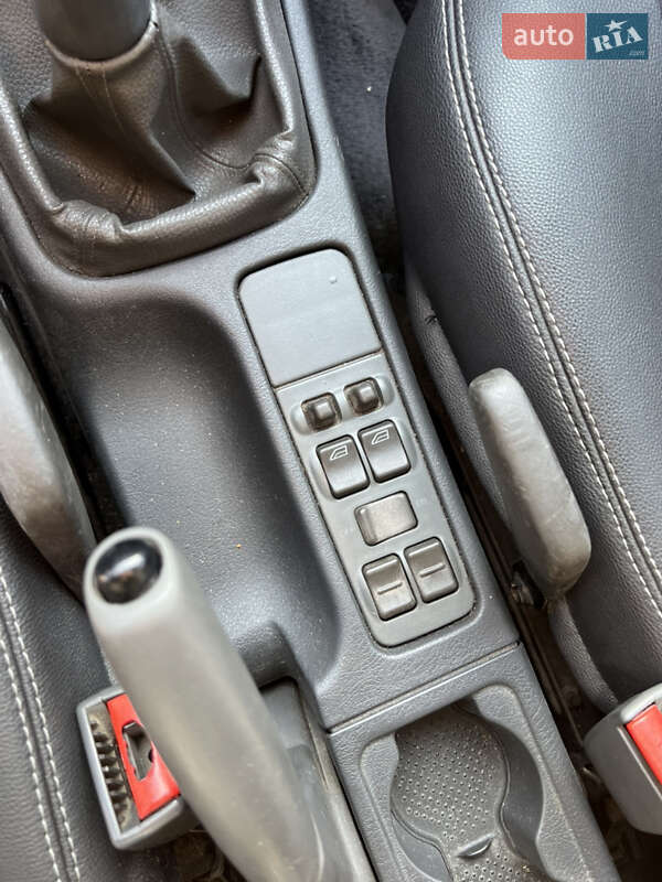 Седан Volvo S40 1997 в Звягеле фото 17 Седан Volvo S40 1997 в Звягеле