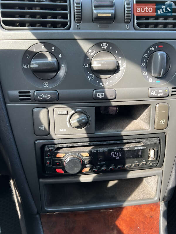 Седан Volvo S40 1997 в Звягеле фото 25 Седан Volvo S40 1997 в Звягеле
