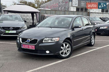 Седан Volvo S40 2012 в 