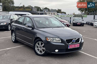 Седан Volvo S40 2012 в 