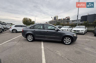 Седан Volvo S40 2012 в 