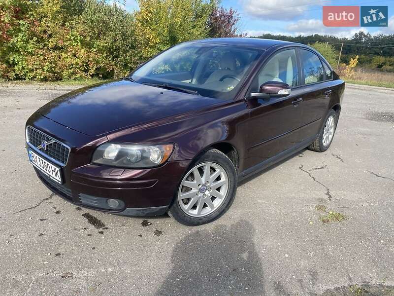 Седан Volvo S40 2006 в Староконстантинове