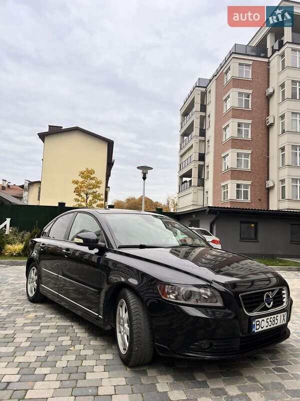 Седан Volvo S40 2010 в Ивано-Франковске фото Седан Volvo S40 2010 в Ивано-Франковске