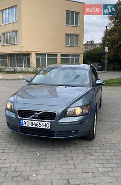 Седан Volvo S40 2004 в Львове
