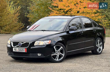 Седан Volvo S40 2012 в 
