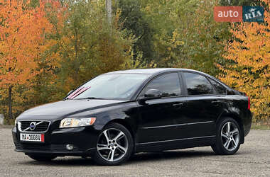 Седан Volvo S40 2012 в 