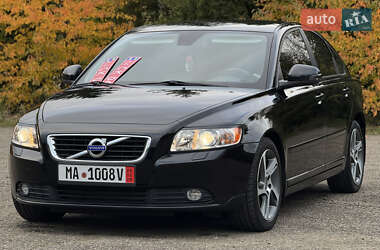 Седан Volvo S40 2012 в 