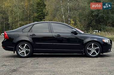 Седан Volvo S40 2012 в 