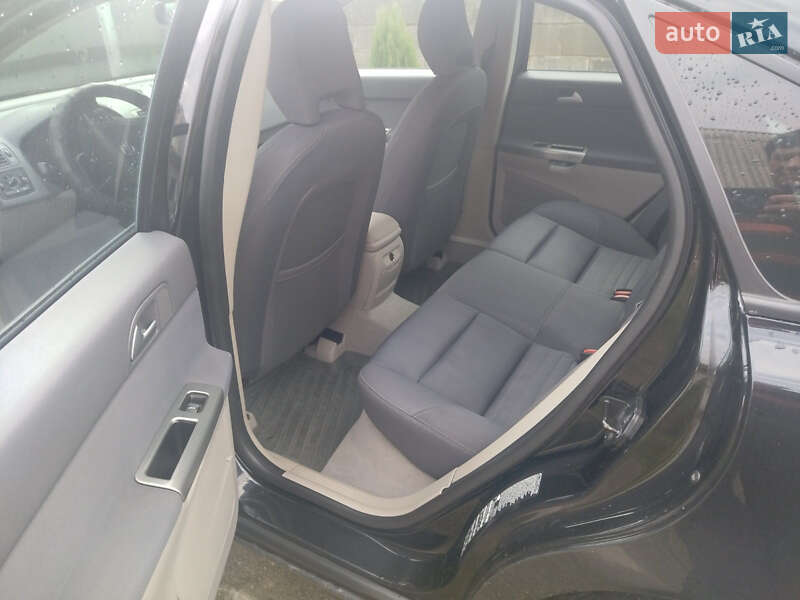 Седан Volvo S40 2005 в Киеве фото 4 Седан Volvo S40 2005 в Киеве