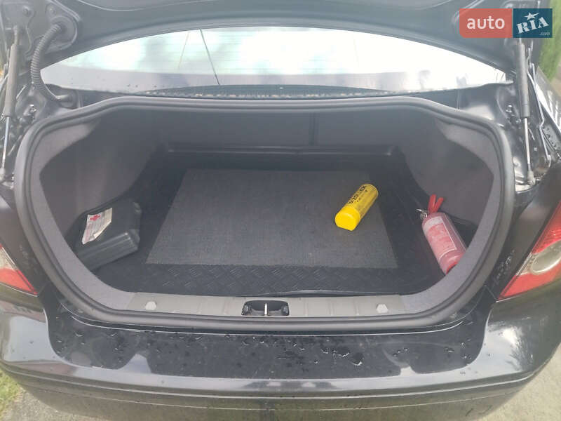 Седан Volvo S40 2005 в Киеве фото 12 Седан Volvo S40 2005 в Киеве