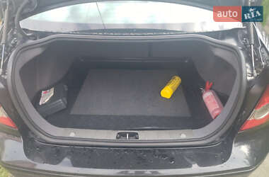 Седан Volvo S40 2005 в  фото 12 Седан Volvo S40 2005 в