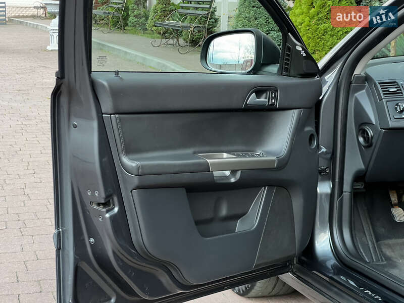 Седан Volvo S40 2011 в Стрые фото 76 Седан Volvo S40 2011 в Стрые