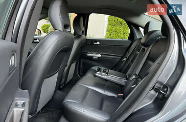 Седан Volvo S40 2011 в  фото 95 Седан Volvo S40 2011 в