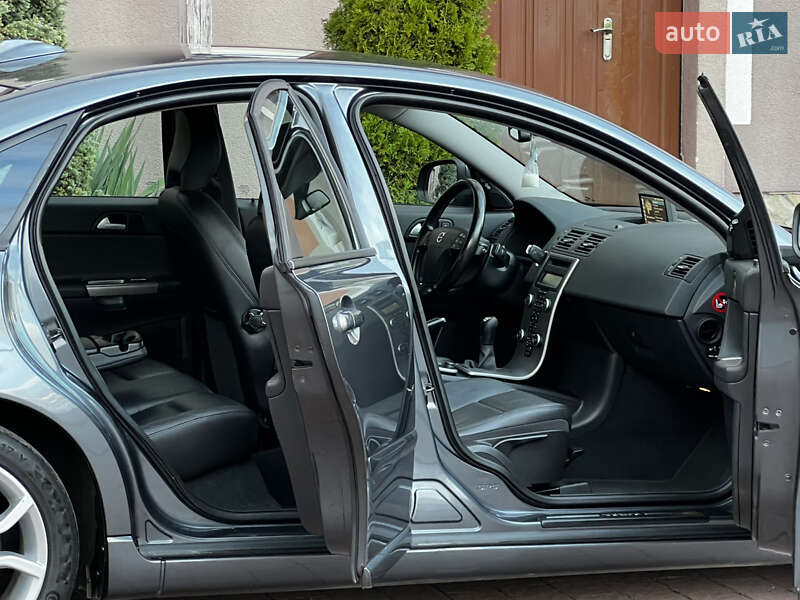 Седан Volvo S40 2011 в Стрые фото 101 Седан Volvo S40 2011 в Стрые