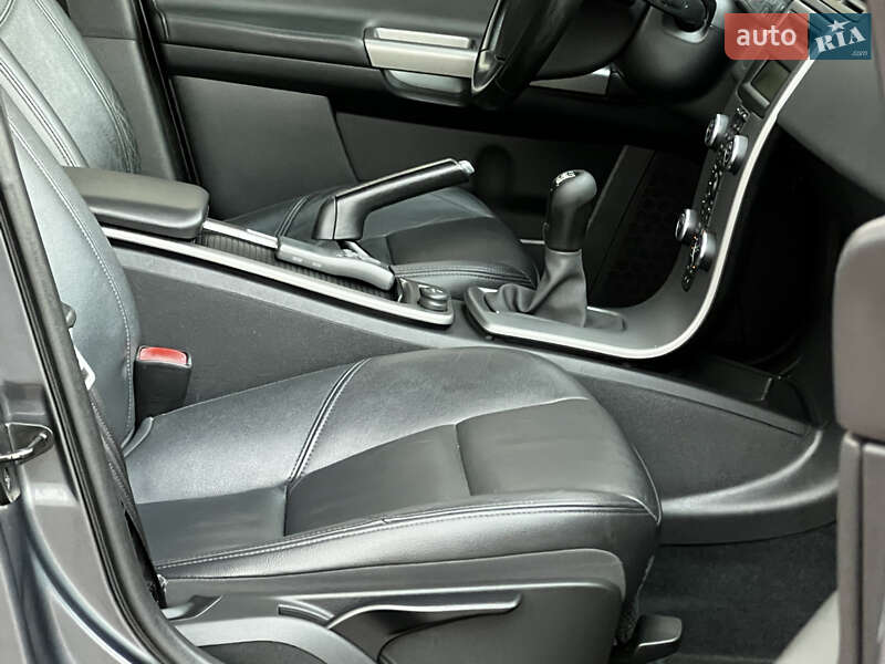 Седан Volvo S40 2011 в Стрые фото 107 Седан Volvo S40 2011 в Стрые