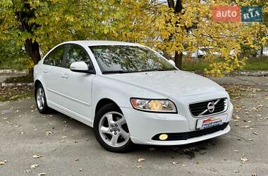 Седан Volvo S40 2011 в Киеве