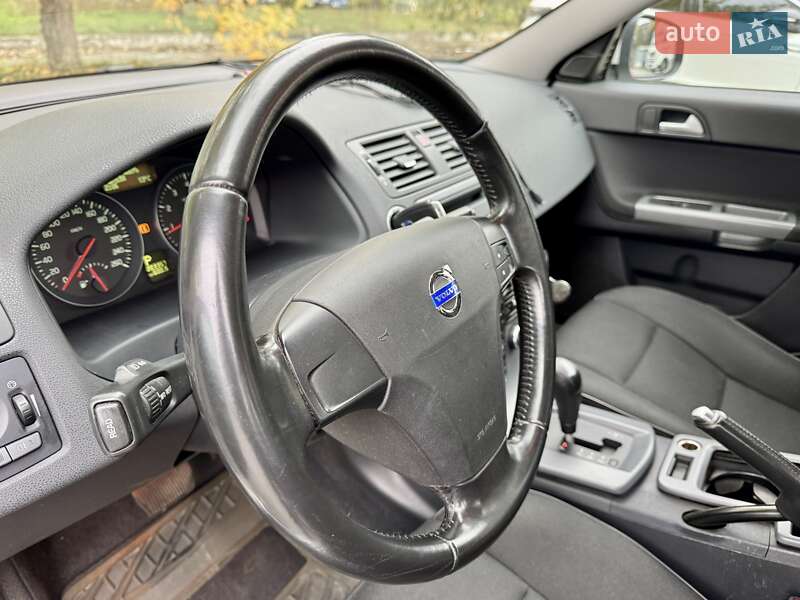 Седан Volvo S40 2011 в Киеве