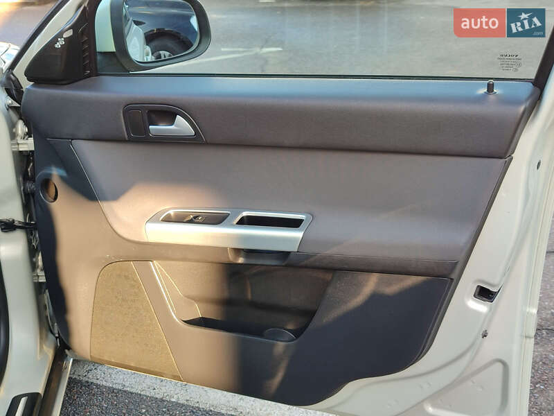 Седан Volvo S40 2011 в Киеве фото 26 Седан Volvo S40 2011 в Киеве