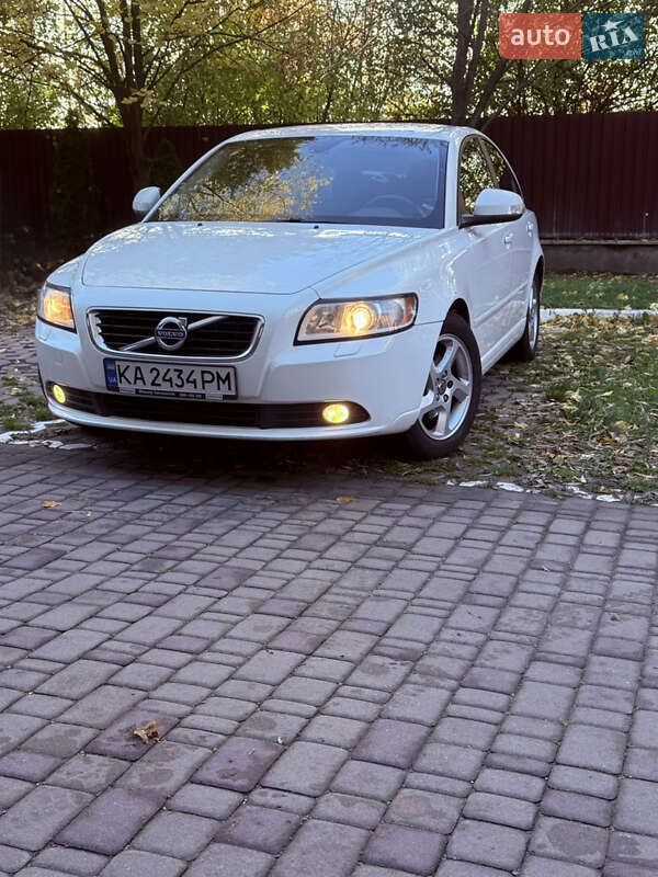 Седан Volvo S40 2012 в Киеве фото 6 Седан Volvo S40 2012 в Киеве