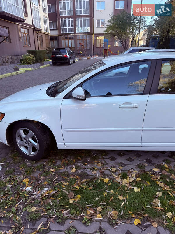 Седан Volvo S40 2012 в Киеве фото 15 Седан Volvo S40 2012 в Киеве