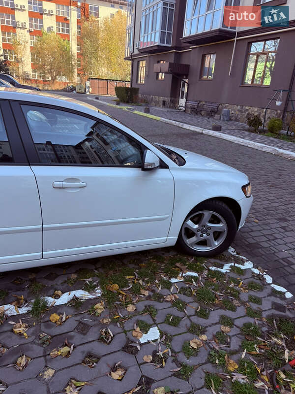 Седан Volvo S40 2012 в Киеве фото 24 Седан Volvo S40 2012 в Киеве