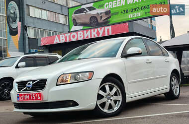 Седан Volvo S40 2011 в Киеве