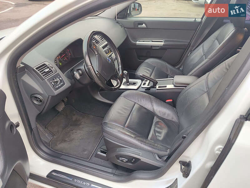 Седан Volvo S40 2011 в Киеве