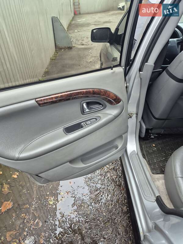 Седан Volvo S40 2000 в Киеве