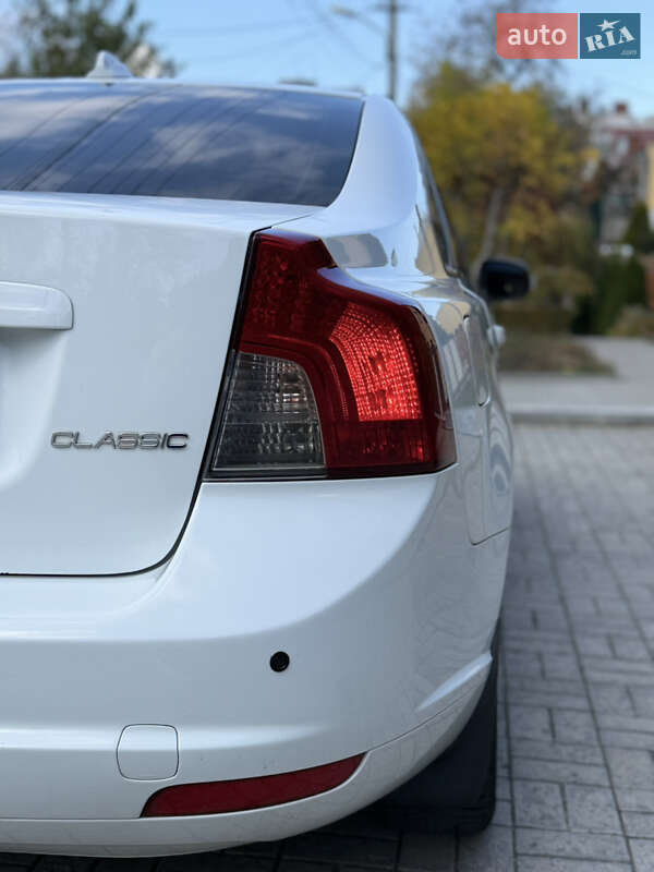 Седан Volvo S40 2012 в Днепре