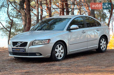 Седан Volvo S40 2012 в Днепре
