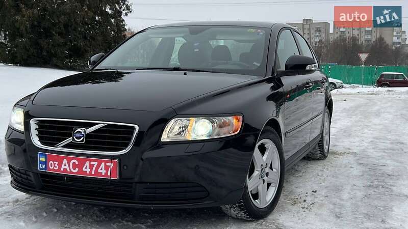 Седан Volvo S40 2010 в Луцьку