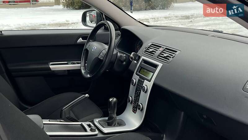 Седан Volvo S40 2010 в Луцьку