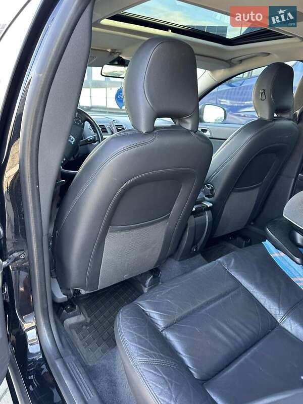 Седан Volvo S40 2011 в Ужгороде