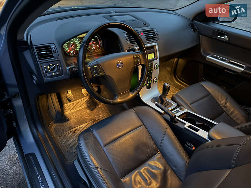 Седан Volvo S40 2012 в Житомирі