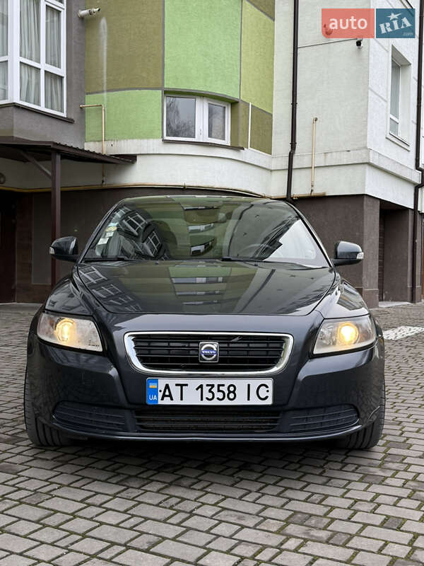 Седан Volvo S40 2010 в Івано-Франківську