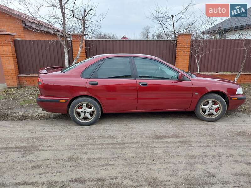 Volvo S40 1998