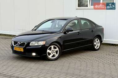 Седан Volvo S40 2011 в Стрию