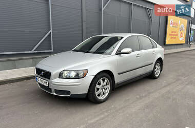 Седан Volvo S40 2006 в Киеве