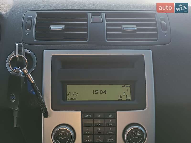 Седан Volvo S40 2010 в Львове