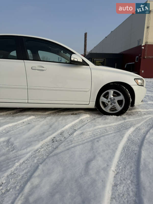 Седан Volvo S40 2012 в Киеве