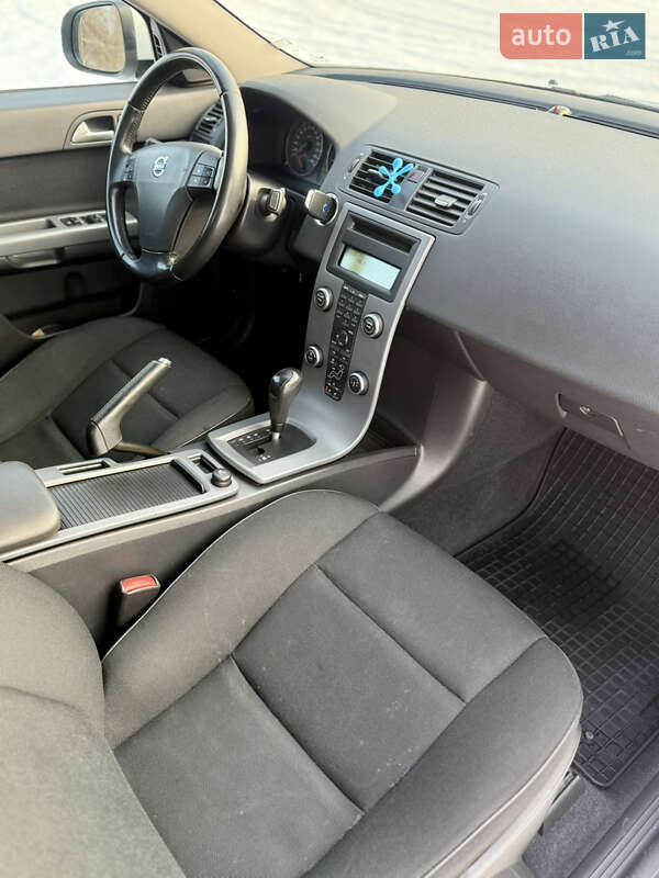 Седан Volvo S40 2012 в Киеве